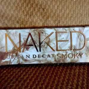 Urban Decay Naked Smoky Palette
